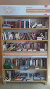 Bücherregal im Wanner